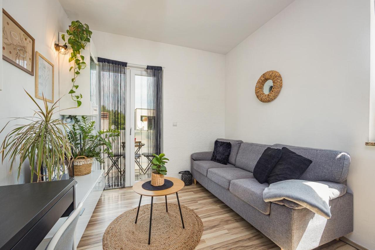 Apartament Studio Apartman Marly Pula Zewnętrze zdjęcie